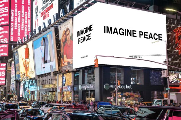 New York, Times Square _ IMAGINE PEACE by Yoko Ono © CIRCA