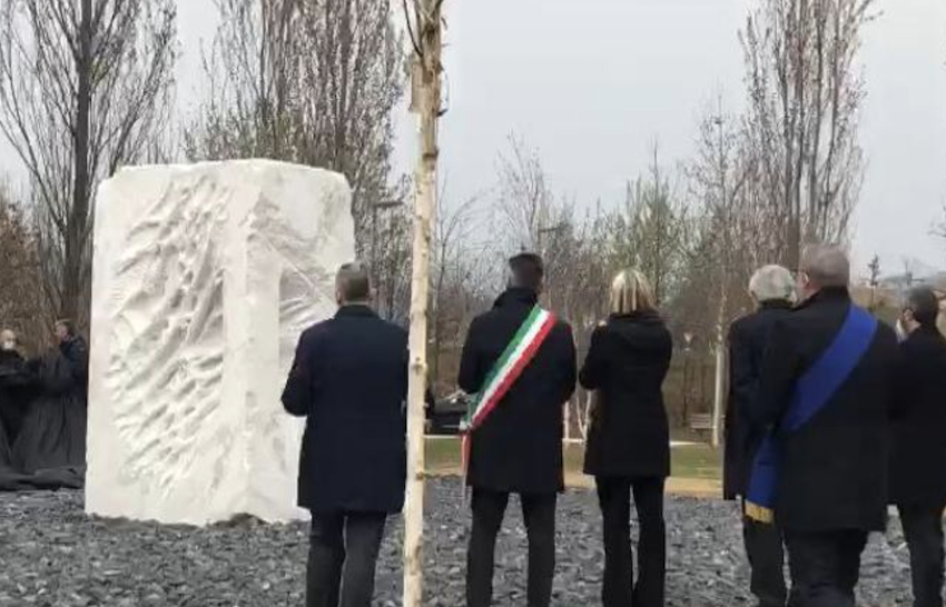 “Indistinti confini”, l’opera di Giuseppe Penone dedicata alle vittime del Covid a Bergamo