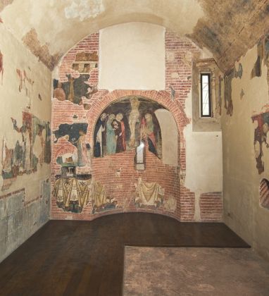 Pittore di cultura senese, affreschi frammentari, 1310 ca. Pistoia, Antico Palazzo dei Vescovi, cappella di san Nicola