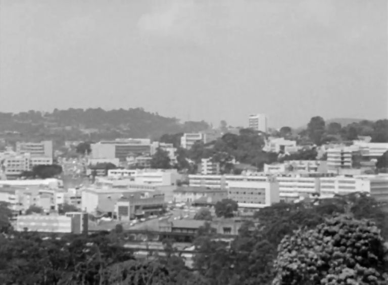 Una veduta di Kampala, Uganda. Da “Appunti per un'Orestiade africana” (1970) di Pier Paolo Pasolini
