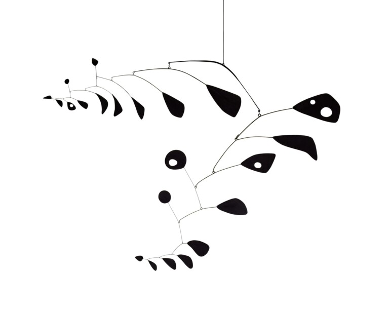 Alexander Calder, 31 Janvier, 1950, aluminium sheet and painted steel wire, 385x575 cm. Centre Pompidou, Parigi © 2022 Calder Foundation, New York – VEGAP, Madrid