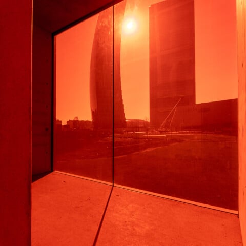 Alfredo Jaar, Pavillon Rouge, 2022, courtesy ArtLine Milano, photo Alberto Fanelli
