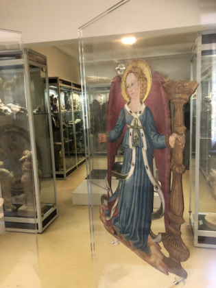 Angeli in cartapesta nel Reparto delle terracotte, depositi di Palazzo Venezia, crediti Giorgia Basili