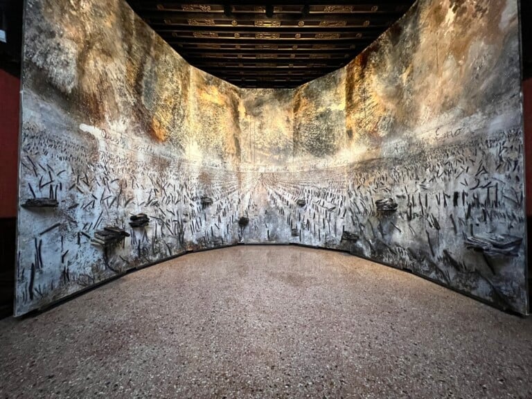 Anselm Kiefer, Questi scritti, quando verranno bruciati, daranno finalmente un po’ di luce, Palazzo Ducale, Venezia. Lighting Design Studio Baldieri. Ph. Massimiliano Baldieri