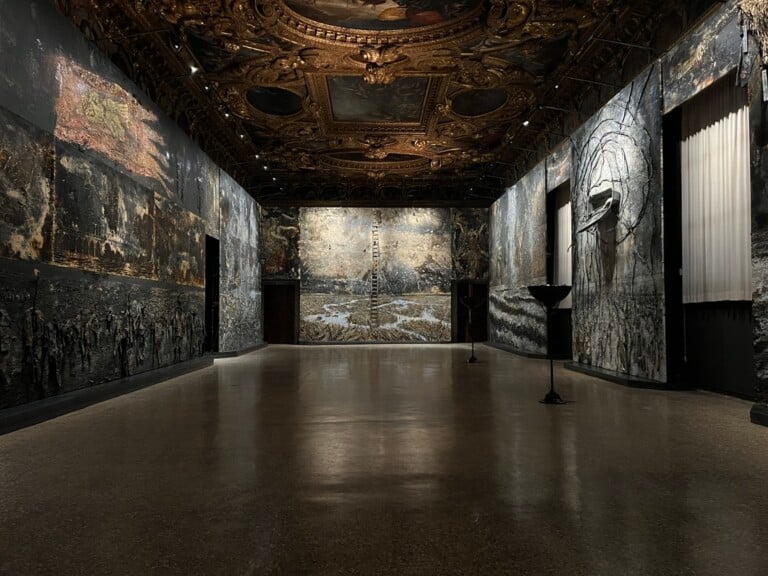 Anselm Kiefer, Questi scritti, quando verranno bruciati, daranno finalmente un po’ di luce, Palazzo Ducale, Venezia. Lighting Design Studio Baldieri. Ph. Massimiliano Baldieri