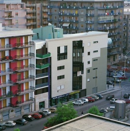 Antonio Fanigliulo, Edificio residenziale e commerciale al Corso Italia, Taranto, 1991, courtesy Studio Fanigliulo