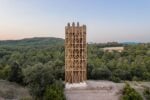 Carles Enrich Studio, Torre di Merola, Puig reig. Photo © Adrià Goula