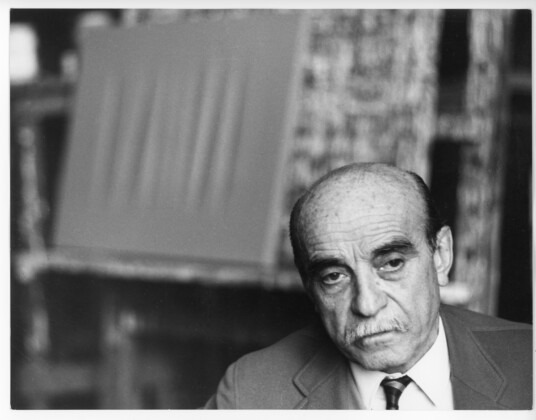 Giuseppe Loy, Atelier Lucio Fontana, Milano, 1966. Courtesy Fondazione Loy