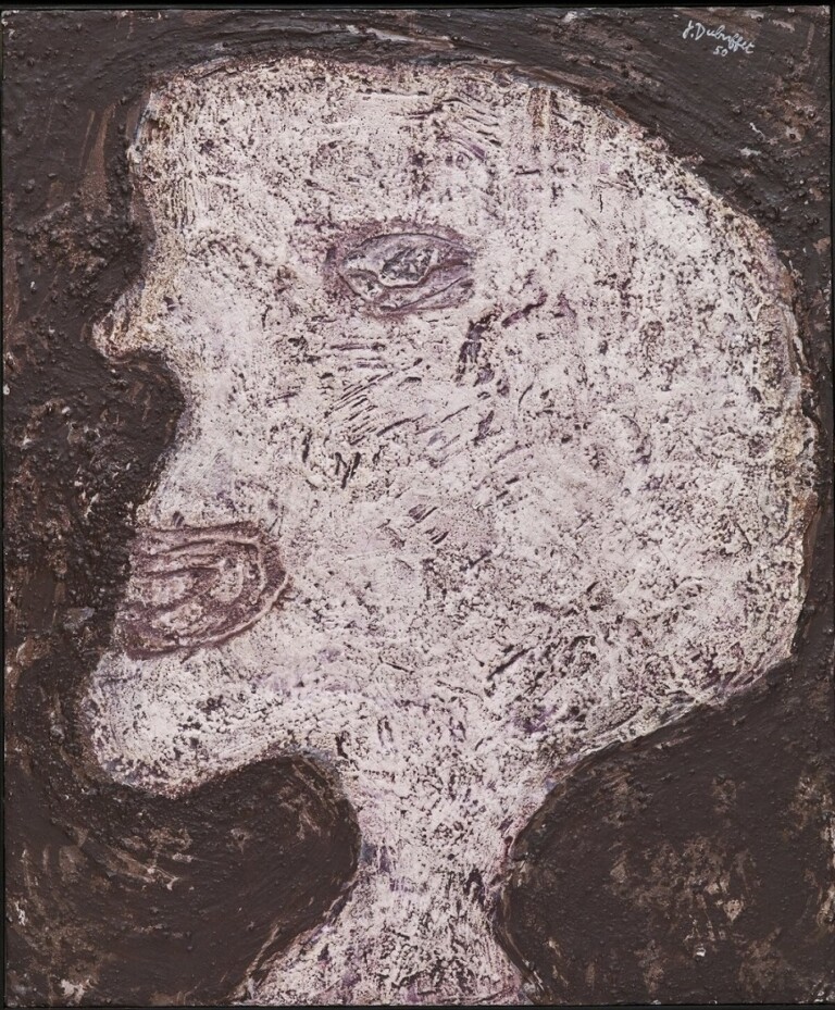 Jean Dubuffet, Portrait du soldat Lucien Geominne, dicembre 1950, olio, sabbia e ciottoli su masonite, 64,8 x 61,6 cm. Solomon R. Guggenheim Museum, New York © Jean Dubuffet, VEGAP, Bilbao, 2022