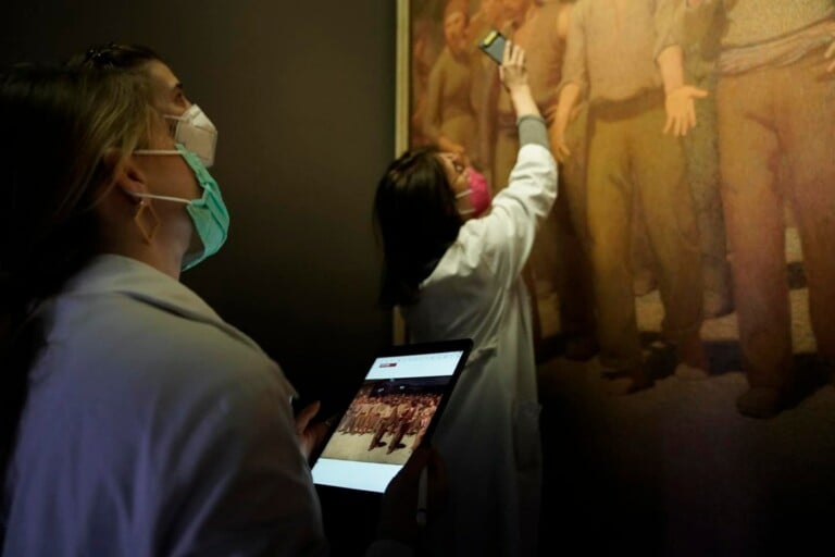 Lo spostamento del Quarto Stato dal Museo del Novecento di Milano Foto Margherita Gnaccolini