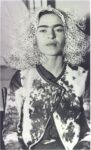 Lucienne Bloch, Frida con un centrino sulla testa, New York, 1935. Stampa alla gelatina d'argento