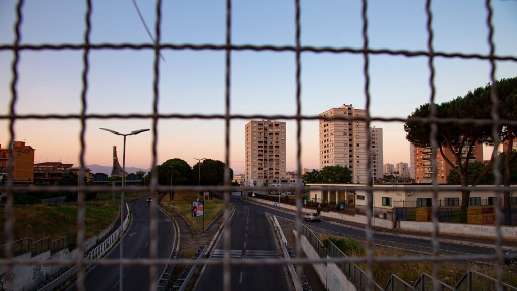 La periferia romana, i giovani e la trap. Le foto di Marco Sconocchia