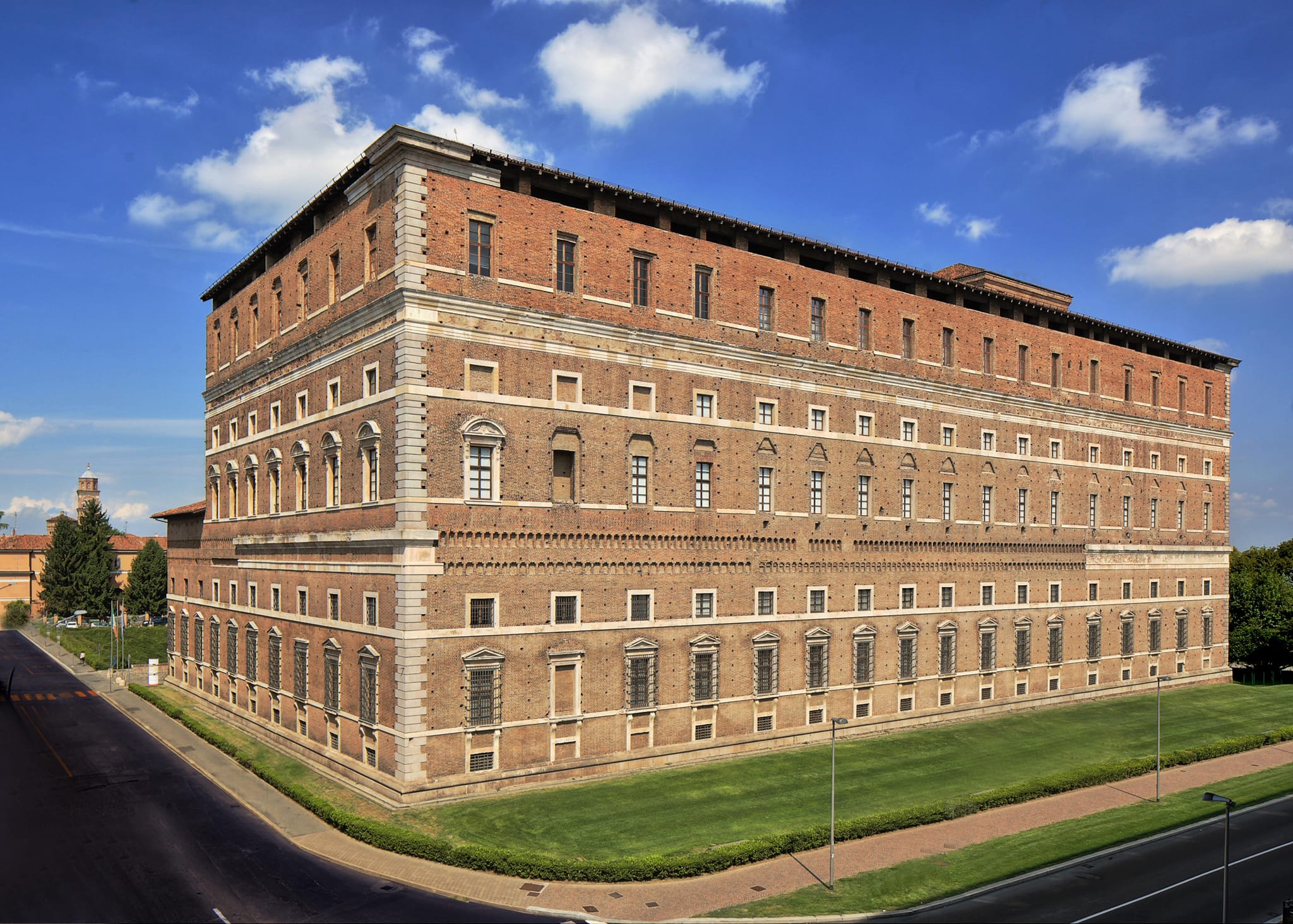 Palazzo Farnese, Piacenza