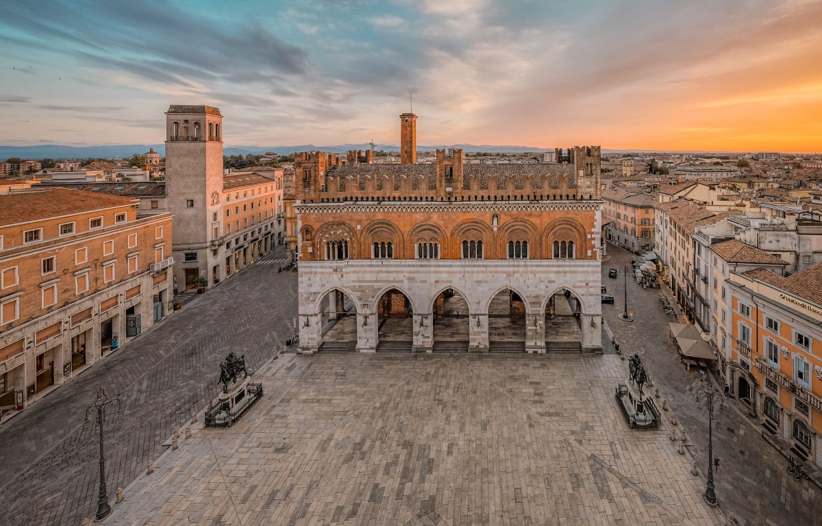 Palazzo Gotico e Piazza Cavalli, Piacenza