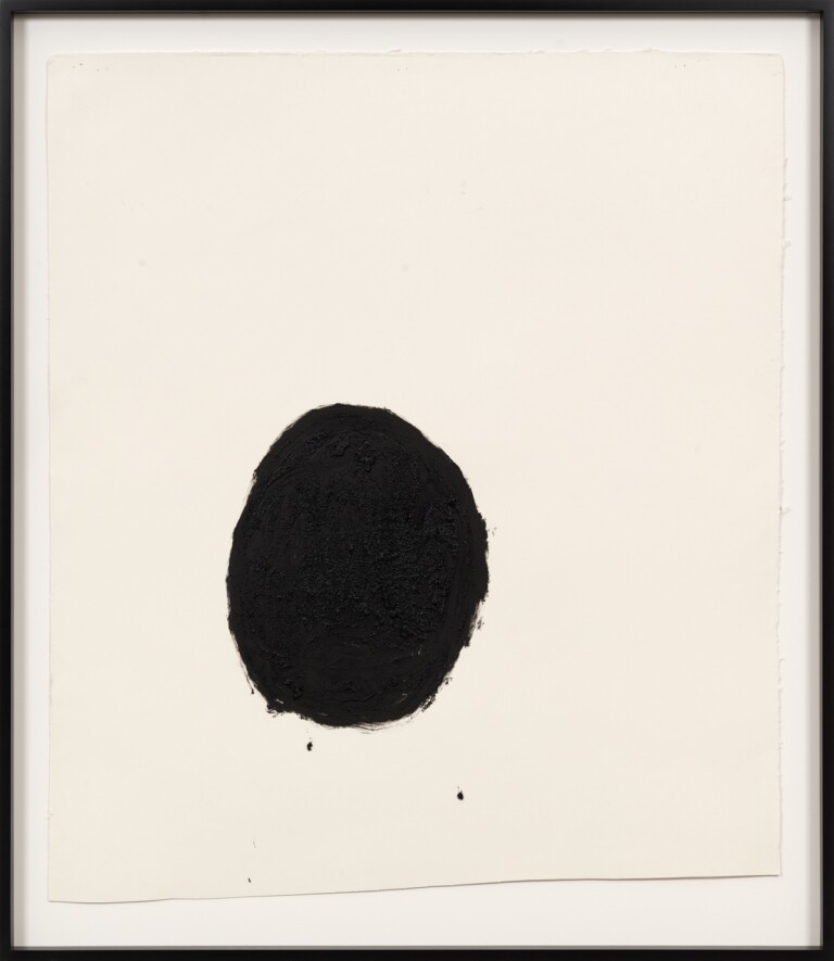 Richard Serra, Ball 26, 2021. Photo Rob McKeever. Courtesy of Cardi Gallery