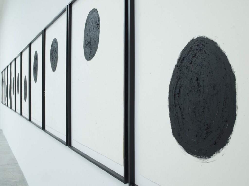 40 disegni inediti di Richard Serra in mostra a Milano