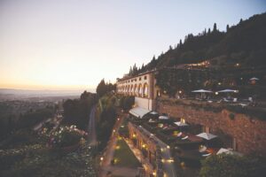 La Galleria Continua porta grandi artisti internazionali negli hotel di lusso Belmond