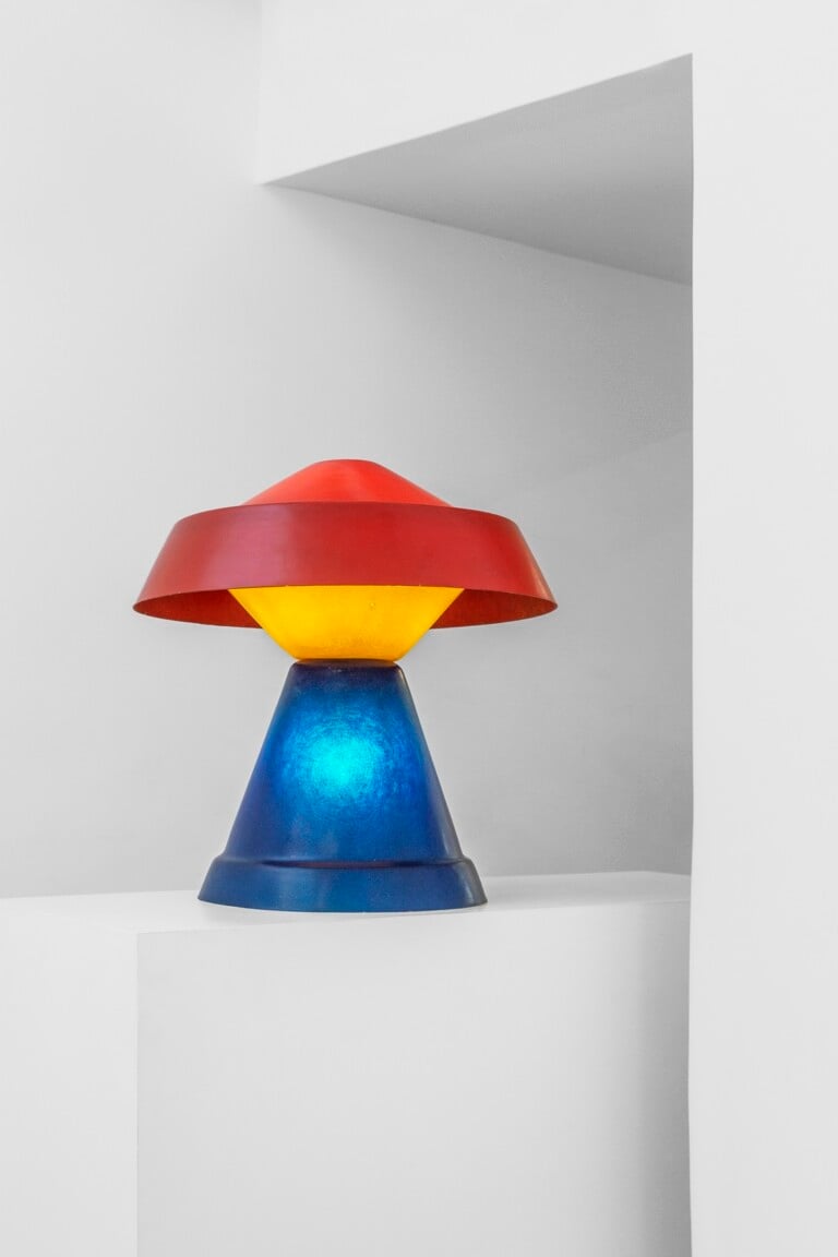 Umberto Riva King Table Lamp, 1973 Prod. VeArt Scorzè Fiberglass