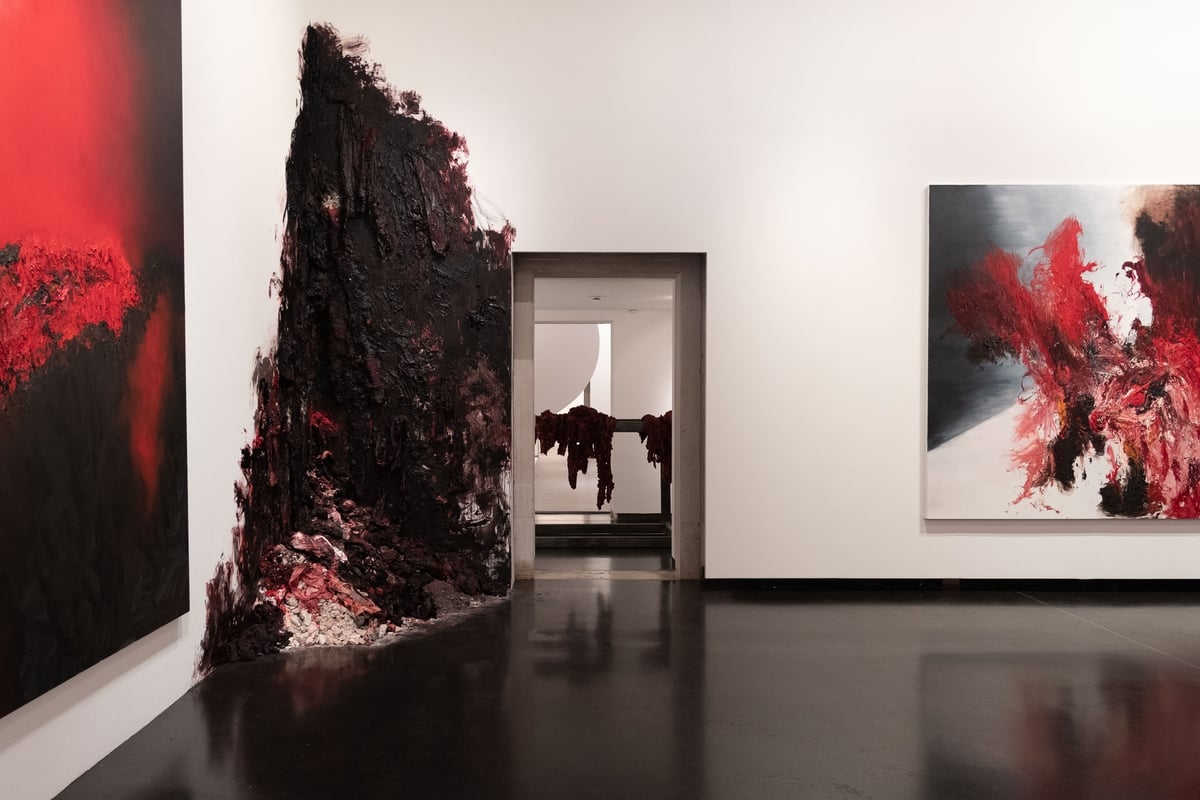 Anish Kapoor. Exhibition view at Gallerie dell'Accademia, Venezia 2022. Photo © Irene Fanizza