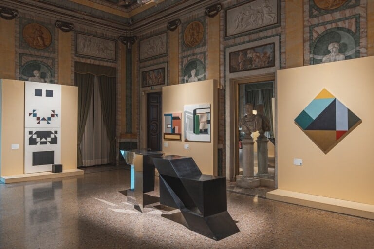 Astratte. Donne e astrazione in Italia 1930-2000. Exhibition view at Villa Olmo, Como 2022