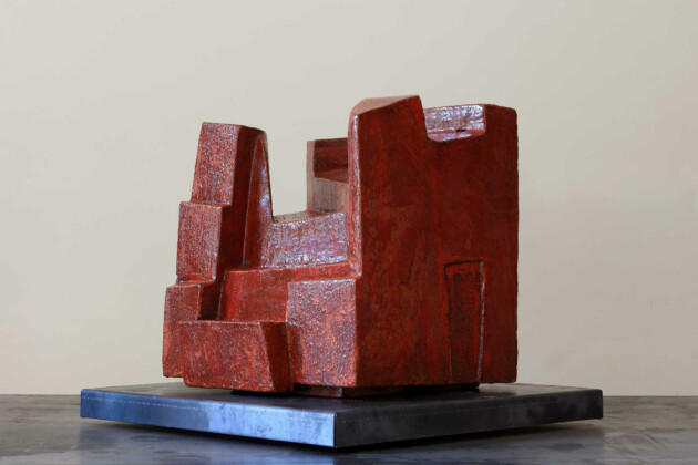 Casa Rossa - argilla refrattaria, smalto - ingobbi, cm 30 x 30 – 2019.