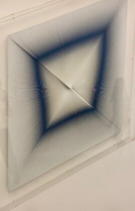 Dadamaino, Dinamica visiva del gruppo enne, 1973 74, assemblage (carta, legno, plexiglas), 185 x 109 x 9 cm. Collezione Museion