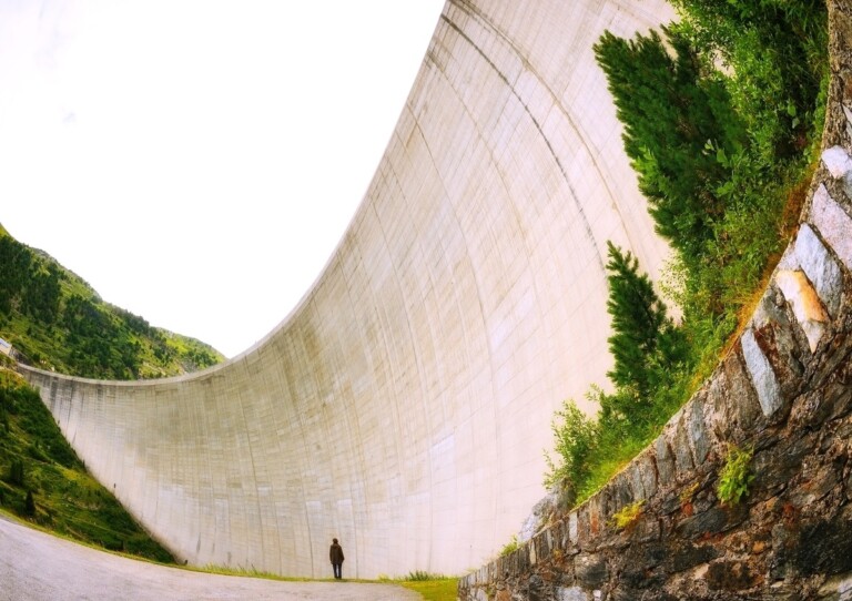 Edoardo Montaina, Building Sights. A Journey Through Contemporary Infrastructure. Svizzera