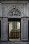 Edoardo Tresoldi, Monumento, Procuratie Vecchie, Venezia © Roberto Conte