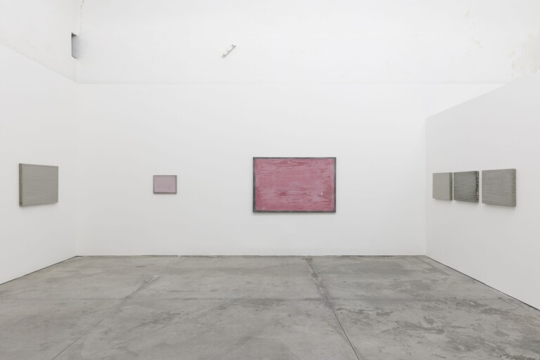 Enzo Cacciola. La leggerezza del cemento, exhibition view at galleria Massimo Ligreggi, Catania 2022