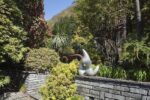 Giardino Ronco dei Fior, In primo piano HansJean Arp, Astro sognante, 1958, Fondazione Marguerite Arp, Locarno. Foto Roberto Pellegrini, Bellinzona