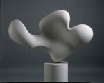 HansJean Arp, Foglia che si riposa, 1959 (1965), Fondazione Marguerite Arp, Locarno. Foto Roberto Pellegrini, Bellinzona