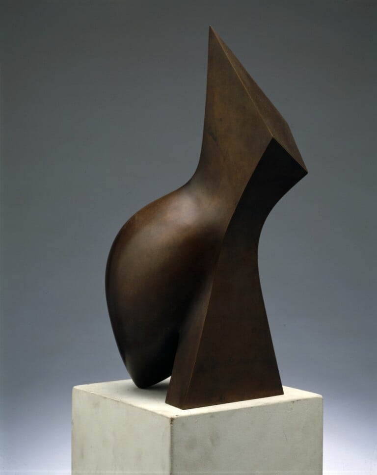 Hans Jean Arp, Rivolto verso le nuvole, 1961, Fondazione Marguerite Arp, Locarno. Foto Carlo Reguzzi