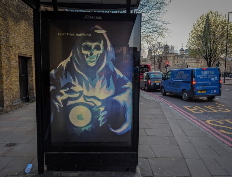 Hogre, Apple (Touring's nightmare), 2019, subvertising intervention, London Tower Gate, London. Photo credits Watt Tyler
