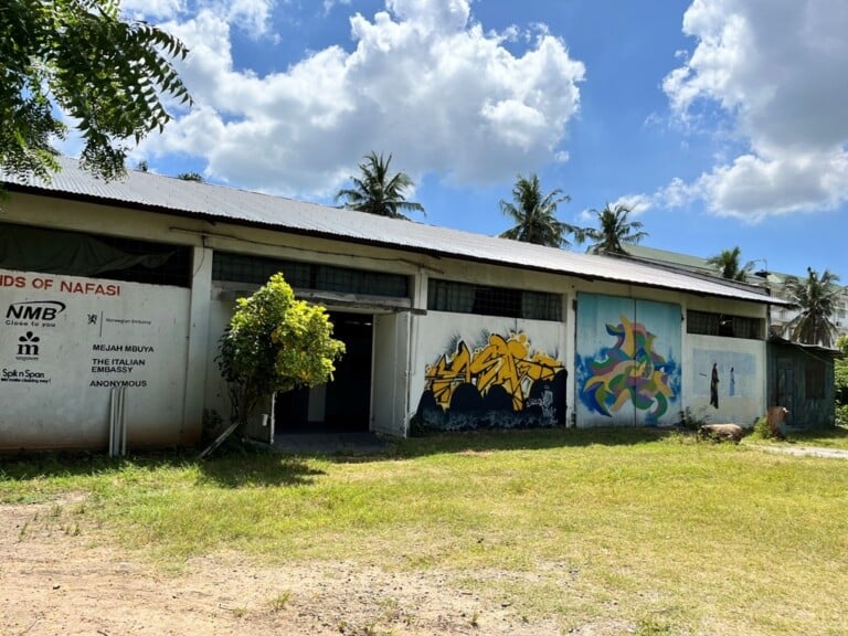 La sede della Biennale, presso il Nafasi Art Space di Dar es Salaam. Photo Firdaus Mbogho