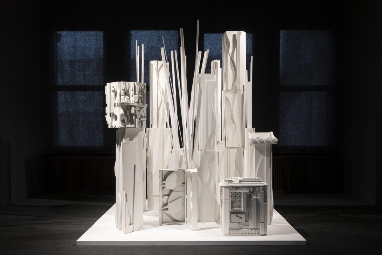 La mostra di Louise Nevelson a Venezia