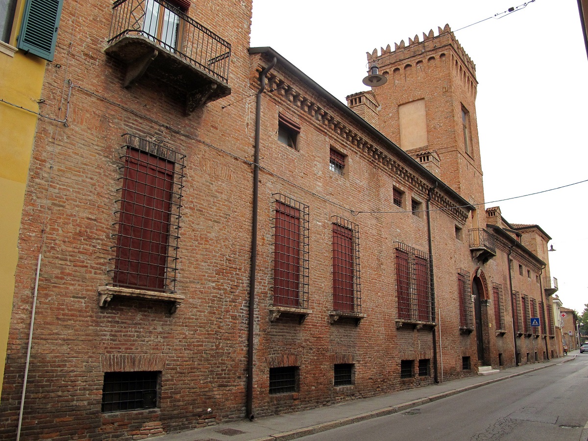 Palazzo Bonacossi, Ferrara, via Wikivoyage