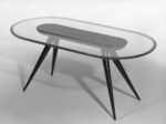 Pietro Chiesa, Tavolino, fine anni ’40, vetro e palissandro, 38,1x97,8x50,2 cm. FontanaArte, Brooklyn Museum, dono del Governo Italiano