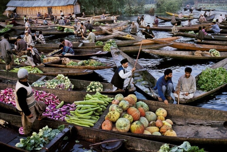 Srinagar, Kashmir, 1996 © Steve McCurry