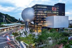 Inaugura a Taipei Performing Arts Center firmato OMA