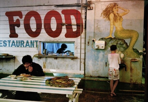Yangon, Myanmar, 1994 © Steve McCurry