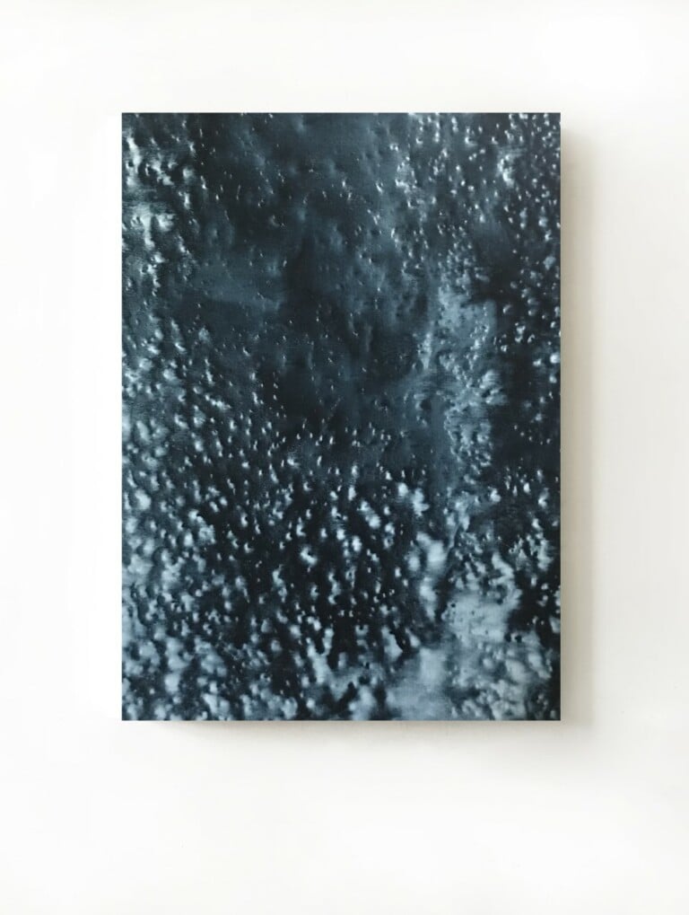 Linda Carrara, La prima passeggiata, 2021, olio su tela, 54 x 78 cm. Courtesy l’artista