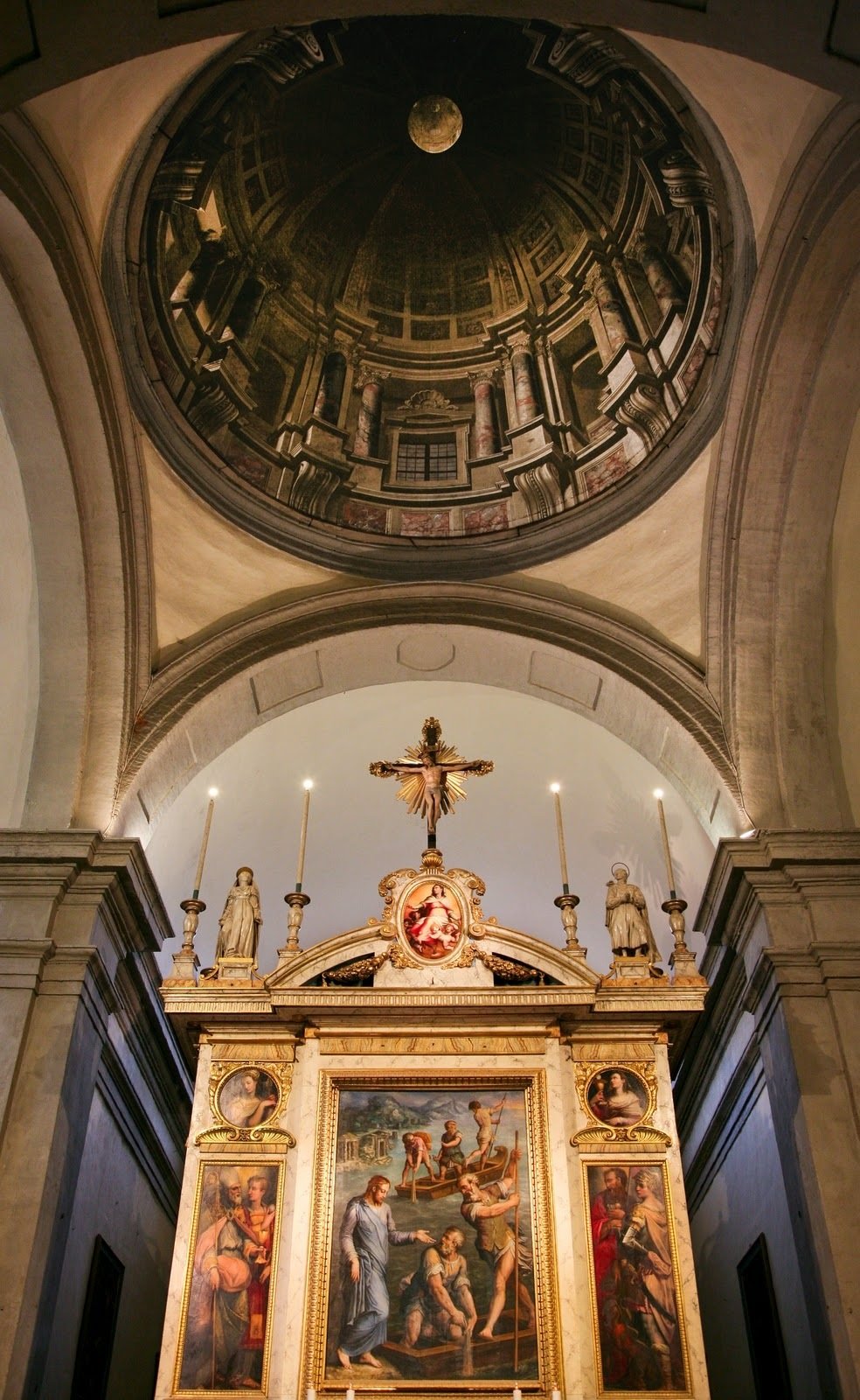 Arezzo, Badia delle Sante Flora e Lucilla