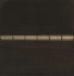 Bice Lazzari, Misure 11 H, 1965, tempera, colla e sabbia su tela, 75x75 cm © Archivio Bice Lazzari. Courtesy Richard Saltoun Gallery, Londra Roma