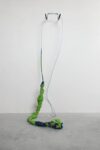 Christian Frosi, LLLLLLLLLLLI, 2009, gomma, paracadute, nylon, metallo, dimensioni variabili. Courtesy l’artista & ZERO…, Milano. Photo Cosimo Pichierri