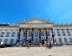 Documenta 15 Dan Perjovschi al Fridericianum