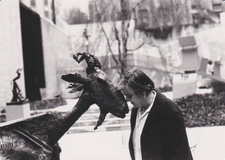 Etel Adnan al MoMA, New York 1979. Photo Simone Fattal