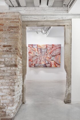 Maurizio Donzelli, Arazzo Giardino, 2012, arazzo (lana, cotone, seta), 133×192 cm. Photo Enrico Fiorese