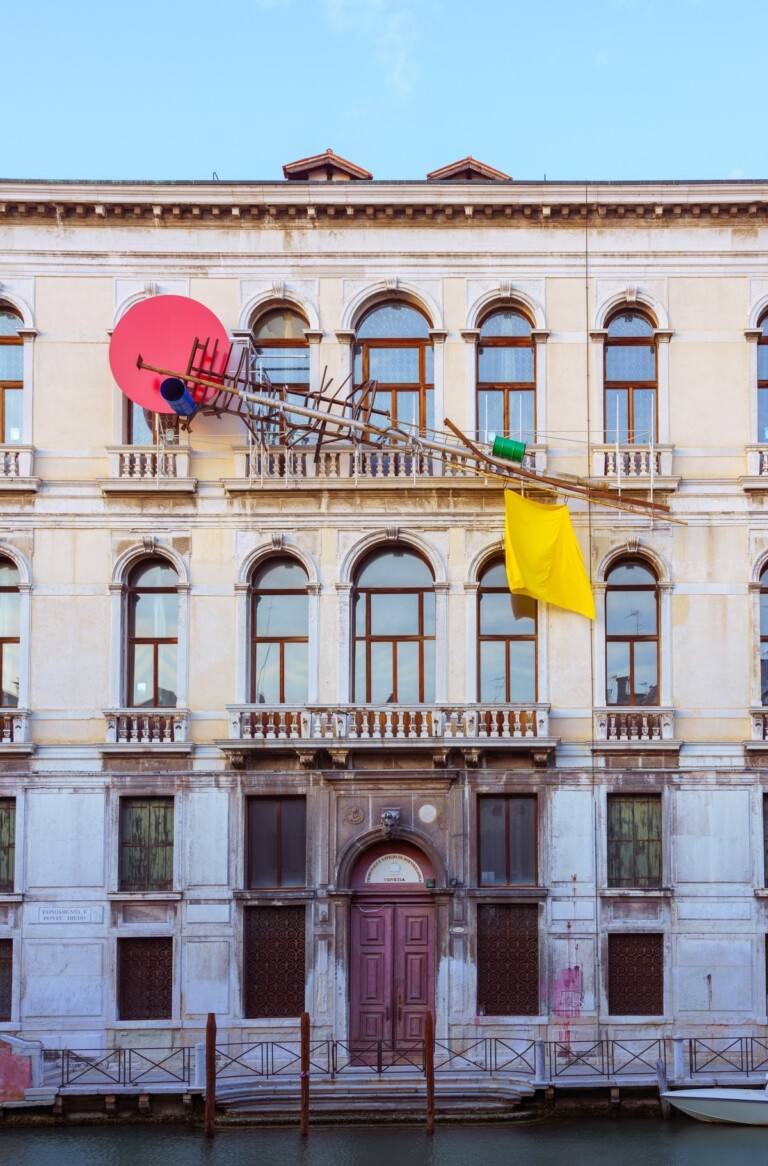 Sterling Ruby, HEX, 2022. Palazzo Diedo, Berggruen Arts & Culture, Venezia. Photo Andrea Avezzù