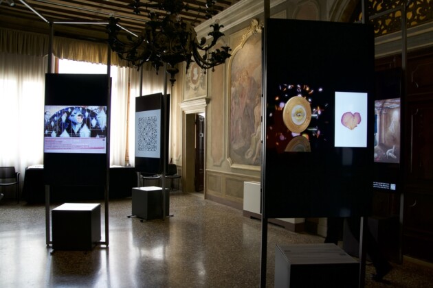 The Decentral Art Pavilion. Singularity. Exhibition view at Palazzo Giustinian Lolin, Venezia 2022. Courtesy of AKQA