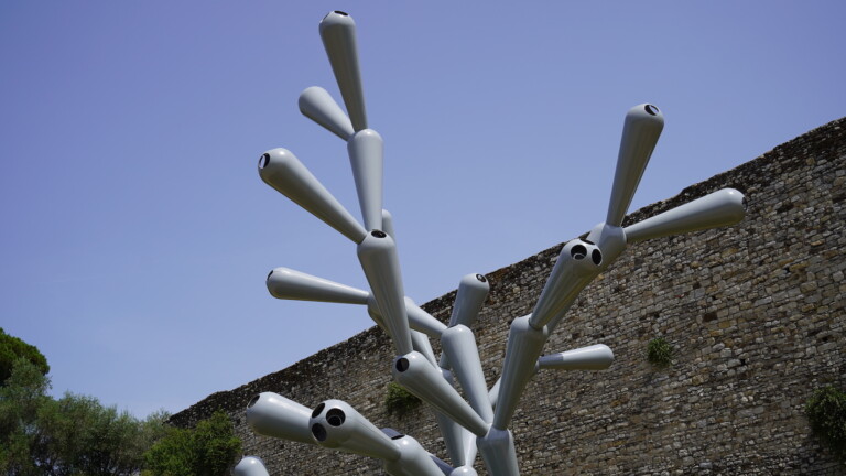 Spindles di Loris Cecchini a Prato